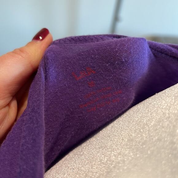 LnA Purple deep V Neck Tshirt - size medium - Picture 3 of 3